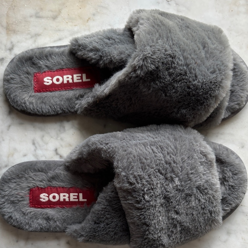 Sorel Charcoal Plush Slippers Cozy Warm EUC Size 8